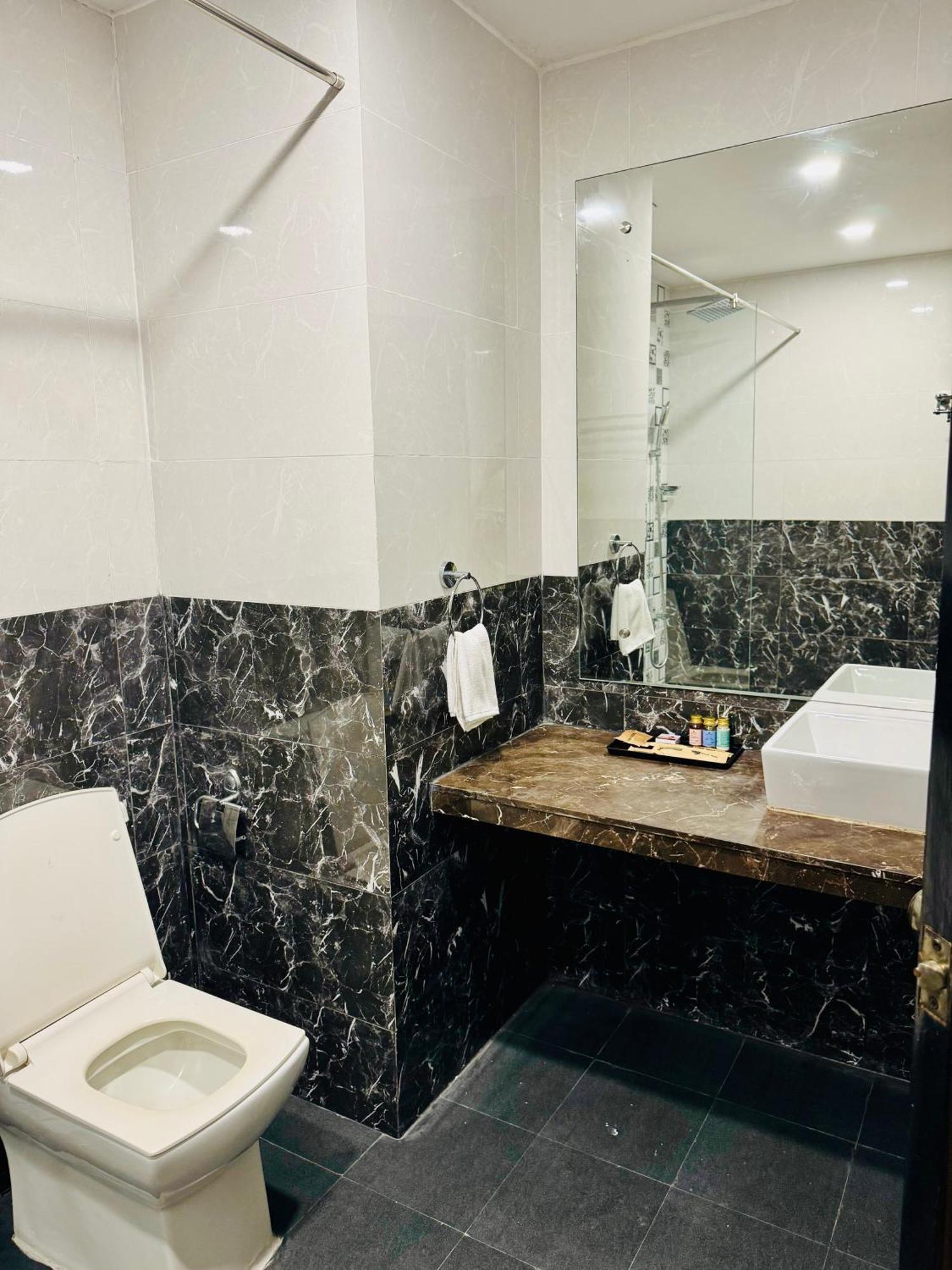 Bluo Amani Vagator - Boutique Hotel Goa Анжуна Номер фото
