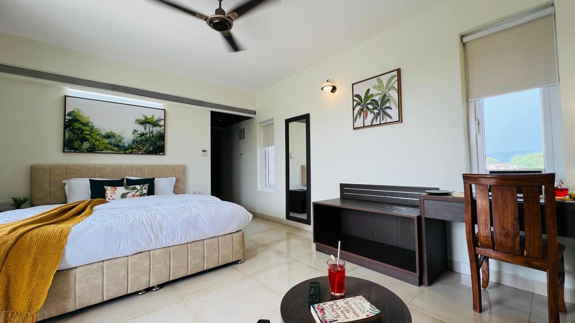 Bluo Amani Vagator - Boutique Hotel Goa Анжуна Екстер'єр фото